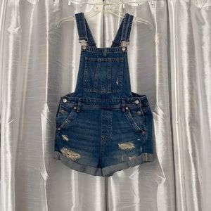 Short overalls